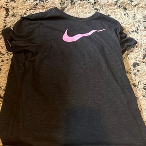 Dark Gray Nike t-shirt size M from Nike